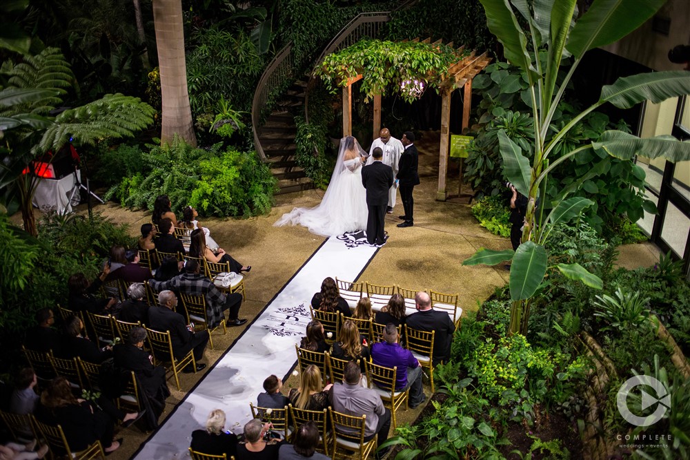 Greater Des Moines Botanical Garden - Des Moines Wedding Venues